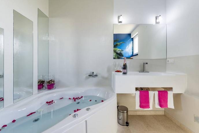 Luxury Apartment With Private Heated Pool Šibenik Kültér fotó